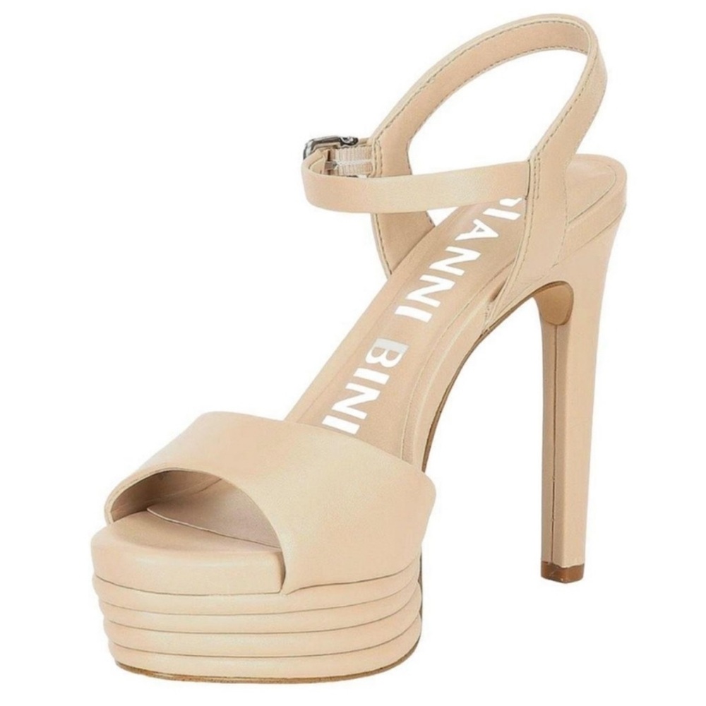Gianni Bini Nude Platform Heels
